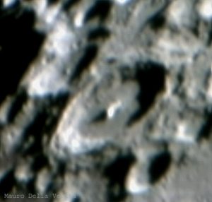Moon 30 March 2004 20:13UT - 2x Barlow Moretus
